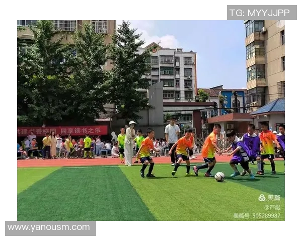 足球场上闪耀的小球星们精彩瞬间集锦展现运动天赋与青春风采