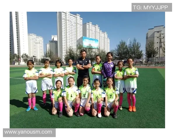 足球明星成长之路:从基础训练到世界舞台的蜕变历程 足球明星成长之路:从基础训练到世界舞台的蜕变历程