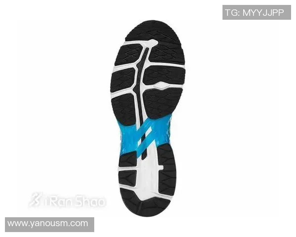 选择适合足球球星的鞋子如何提升竞技表现与舒适度分析