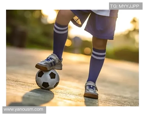 足球球星脚长揭秘 看他们如何凭借脚部优势征服绿茵场 足球球星脚长揭秘 看他们如何凭借脚部优势征服绿茵场