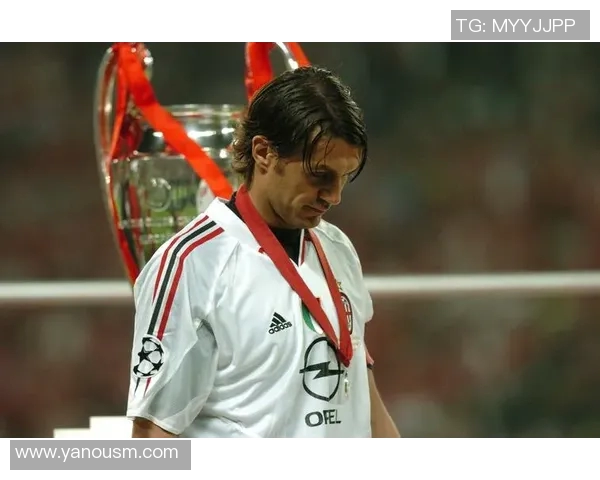 马尔蒂尼传奇时刻再现足球场上的不朽经典荣耀